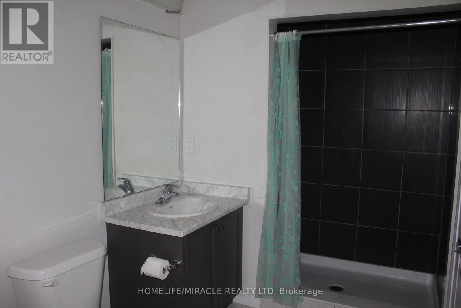 7 Esther Crescent, Thorold, ON - Indoor Photo Showing Bathroom