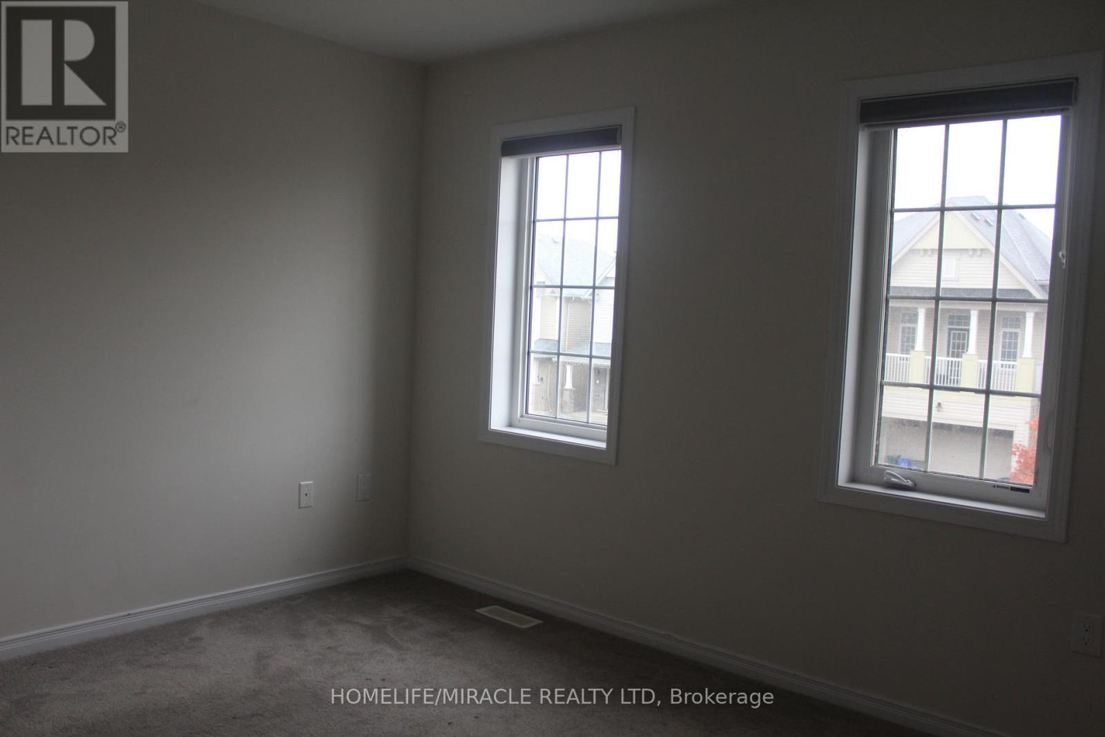 7 Esther Crescent, Thorold, ON - Indoor Photo Showing Other Room