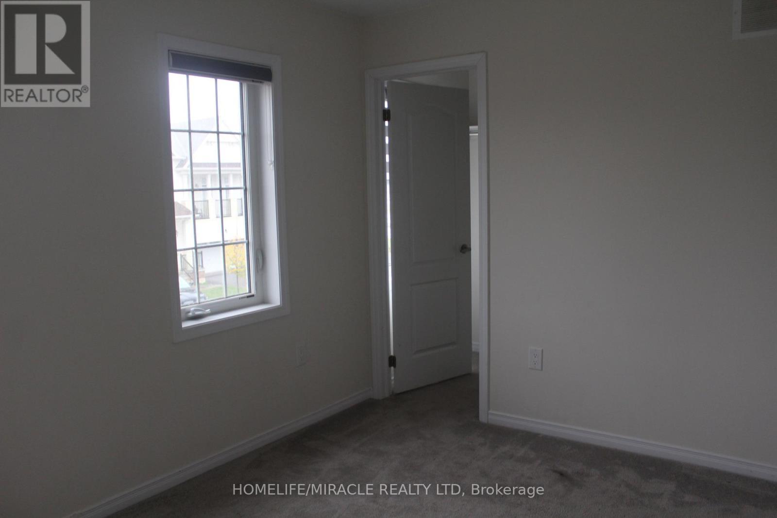 7 Esther Crescent, Thorold, ON - Indoor Photo Showing Other Room