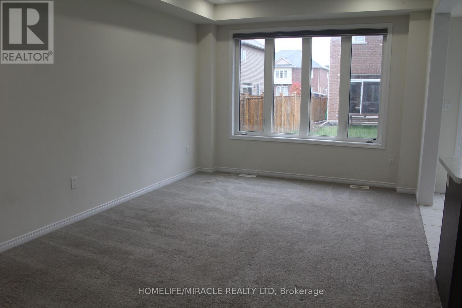 7 Esther Crescent, Thorold, ON - Indoor Photo Showing Other Room