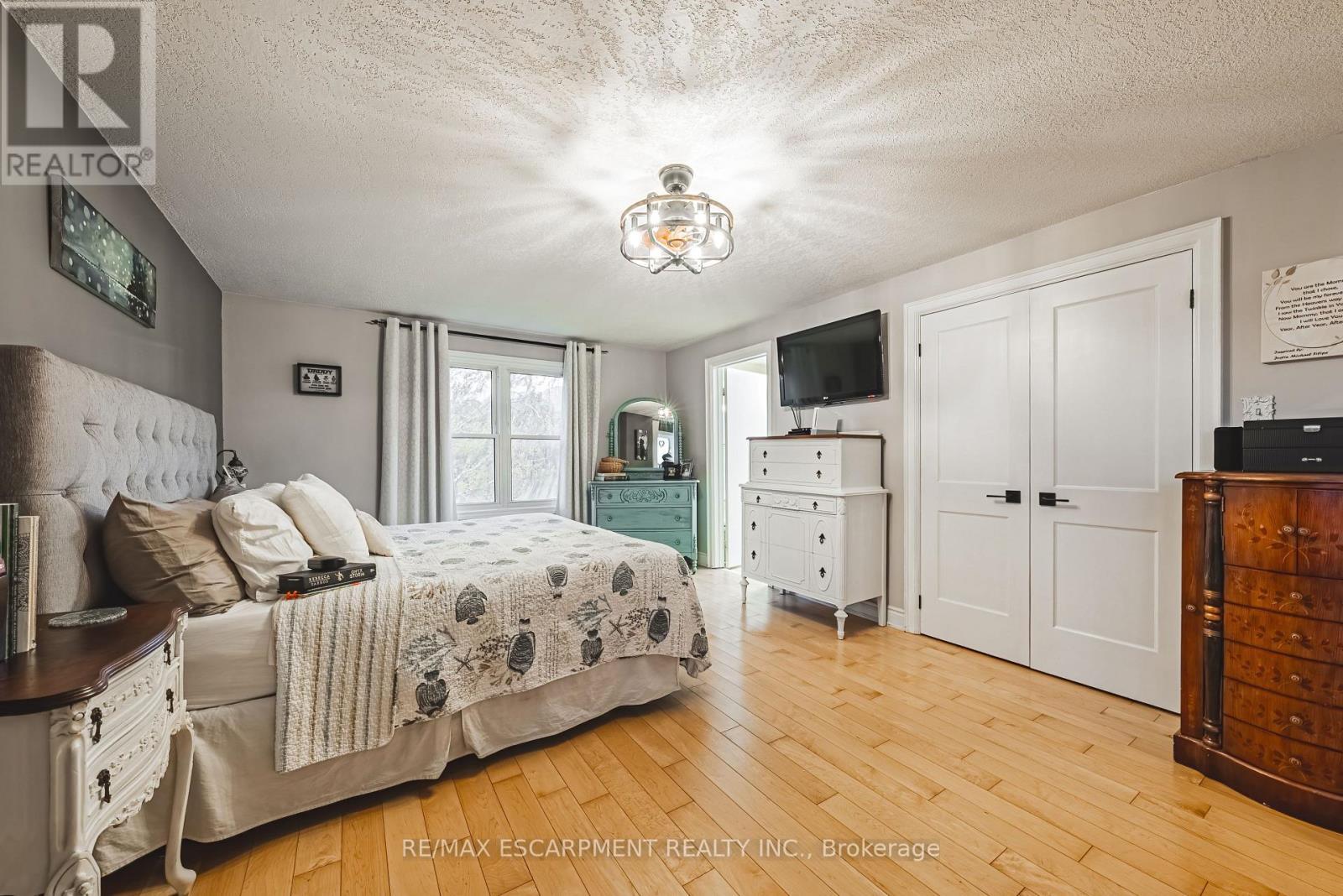 70 Webster Road, Hamilton, ON