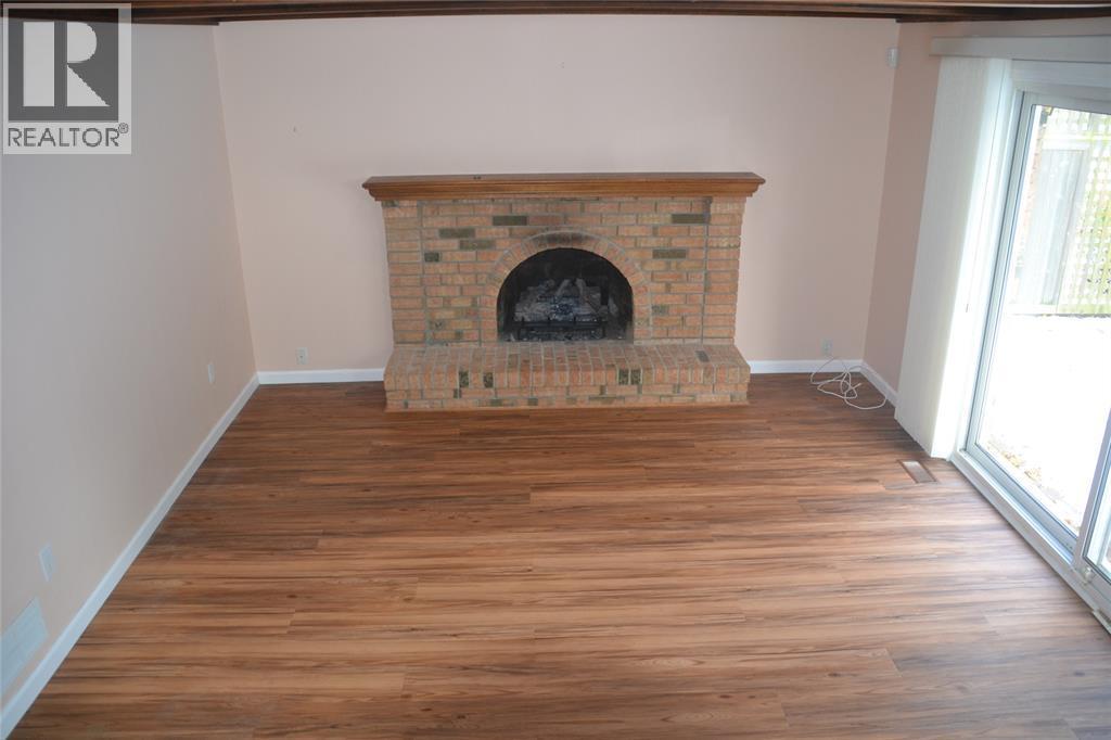 1927 Winslow Crescent, Sarnia, ON