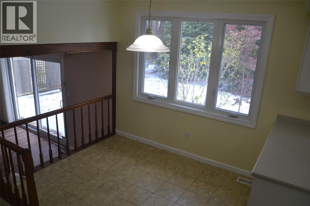 1927 Winslow Crescent, Sarnia, ON