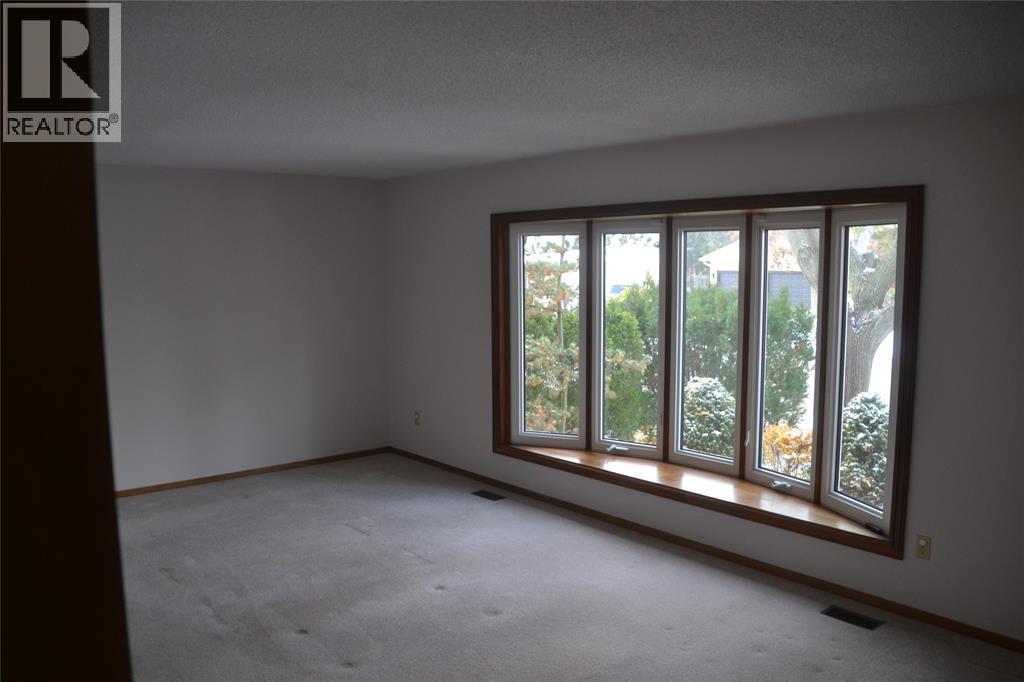 1927 Winslow Crescent, Sarnia, ON