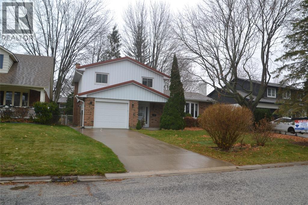 1927 Winslow Crescent, Sarnia, ON