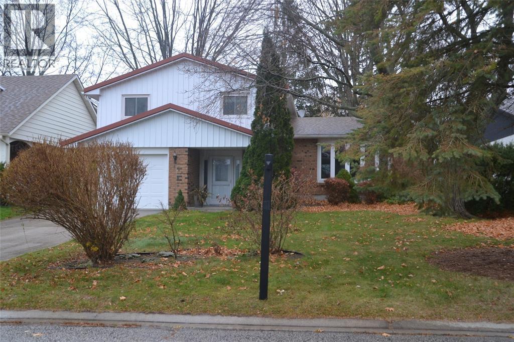 1927 Winslow Crescent, Sarnia, ON