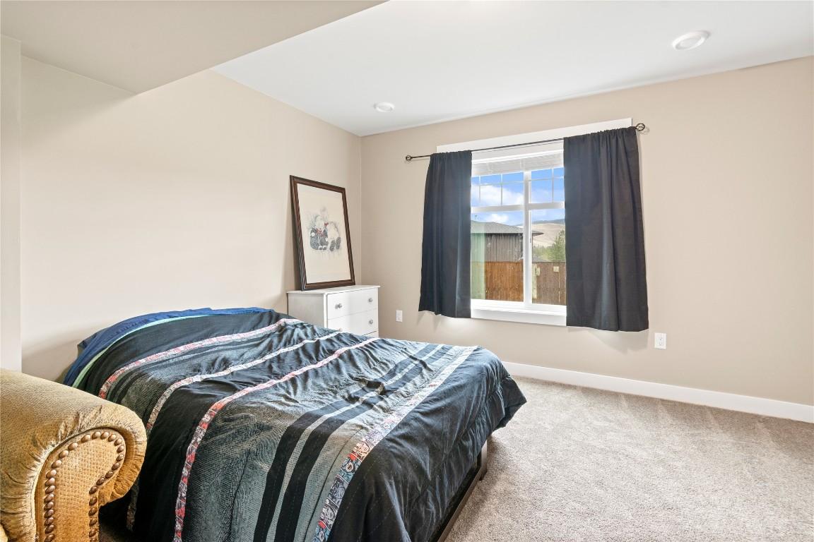 109 Copperhead Road, Princeton, BC - Indoor Photo Showing Bedroom