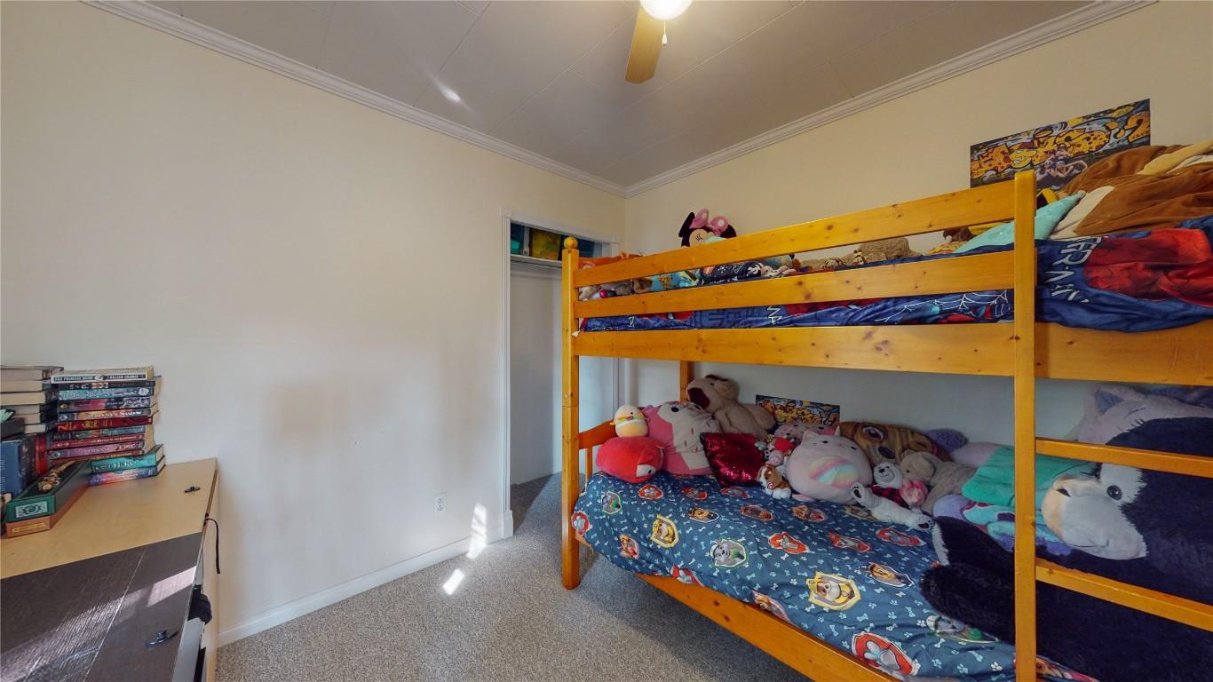 250 Otis Street, Kimberley, BC - Indoor Photo Showing Bedroom