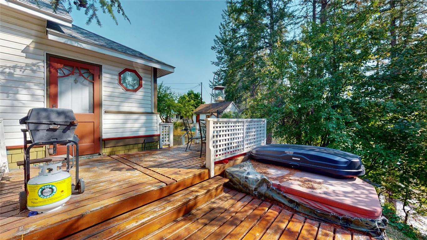 250 Otis Street, Kimberley, BC - Outdoor With Deck Patio Veranda