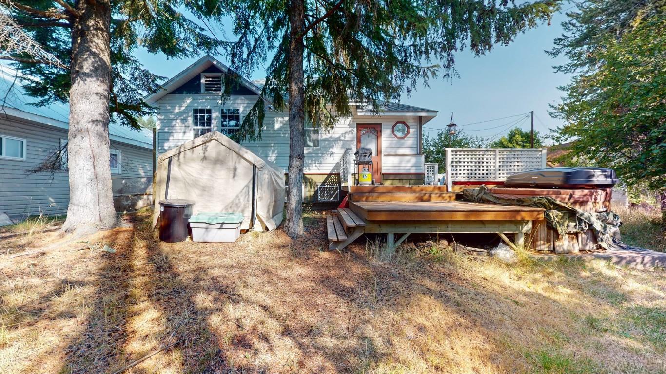 250 Otis Street, Kimberley, BC - Outdoor With Deck Patio Veranda