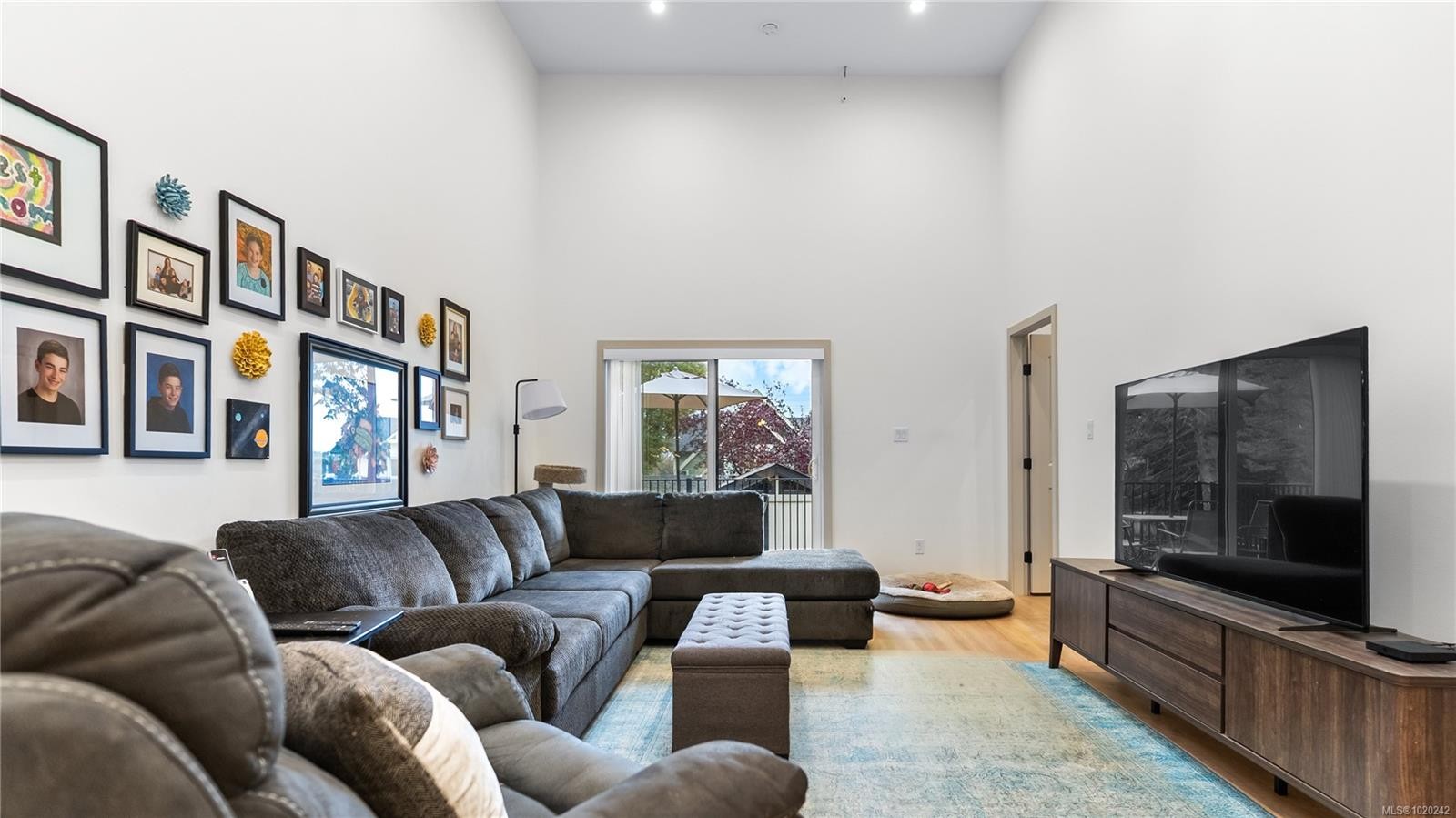 7925 East Saanich Rd, Central Saanich, BC