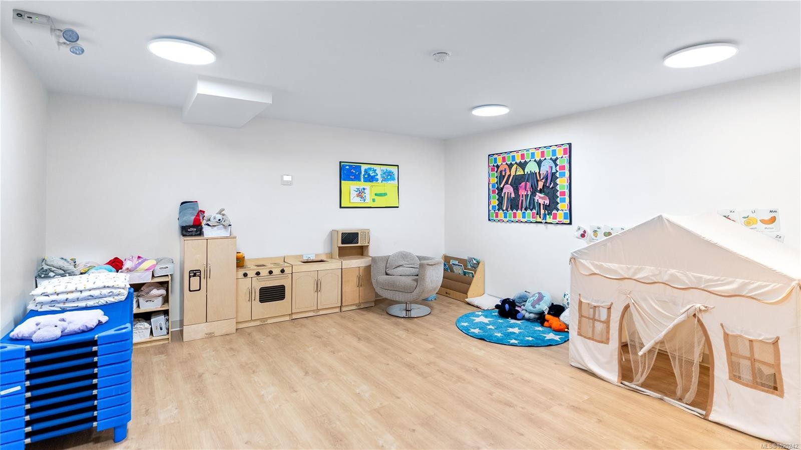 7925 East Saanich Rd, Central Saanich, BC