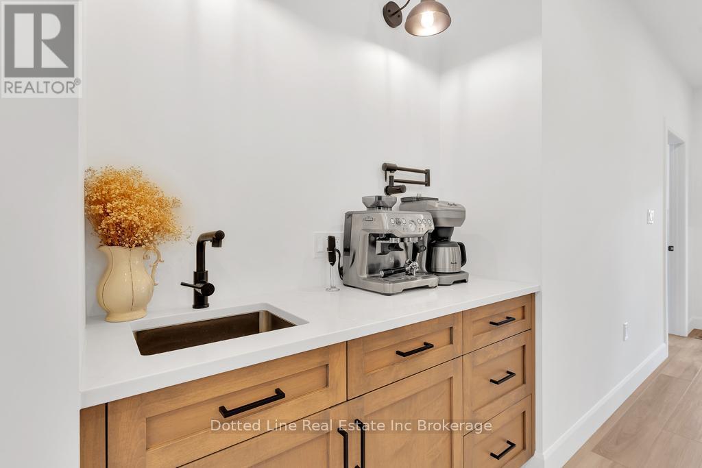 4 Charles Court, Bayham (Port Burwell), ON - Indoor