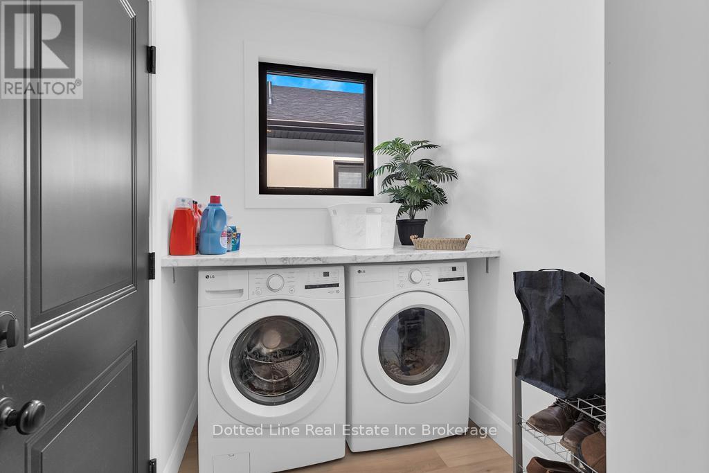 4 Charles Court, Bayham (Port Burwell), ON - Indoor Photo Showing Laundry Room