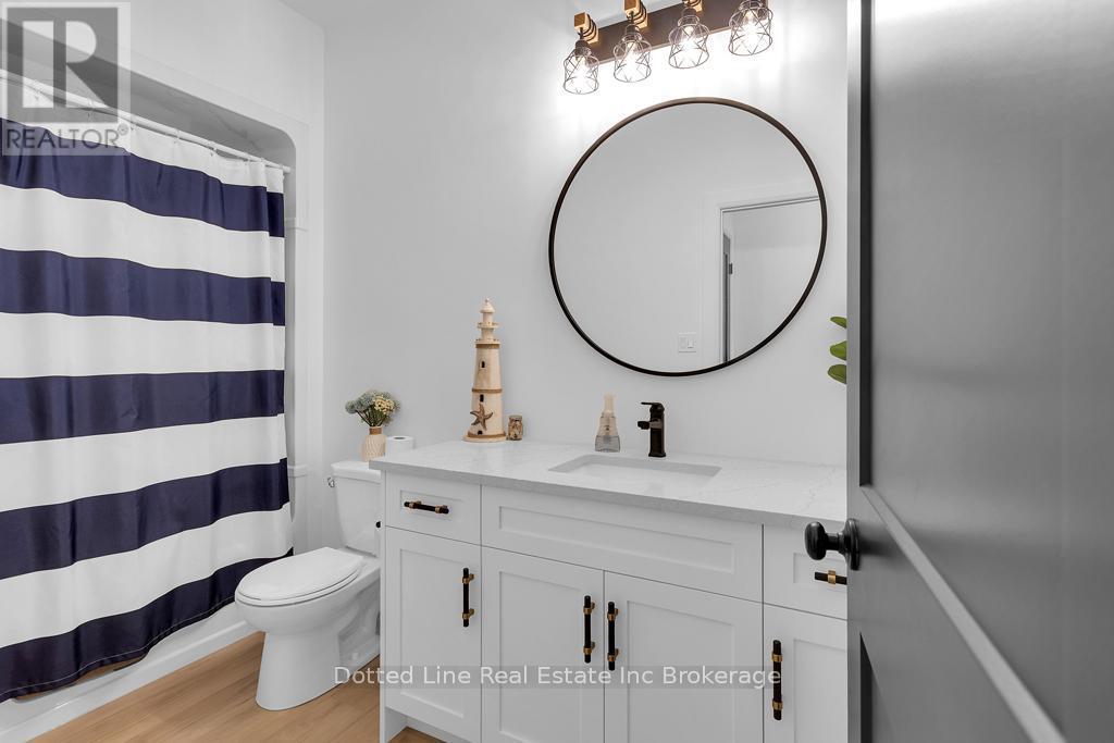 4 Charles Court, Bayham (Port Burwell), ON - Indoor Photo Showing Bathroom