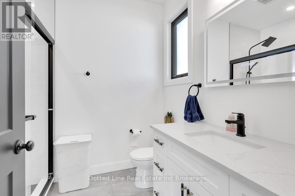 4 Charles Court, Bayham (Port Burwell), ON - Indoor Photo Showing Bathroom