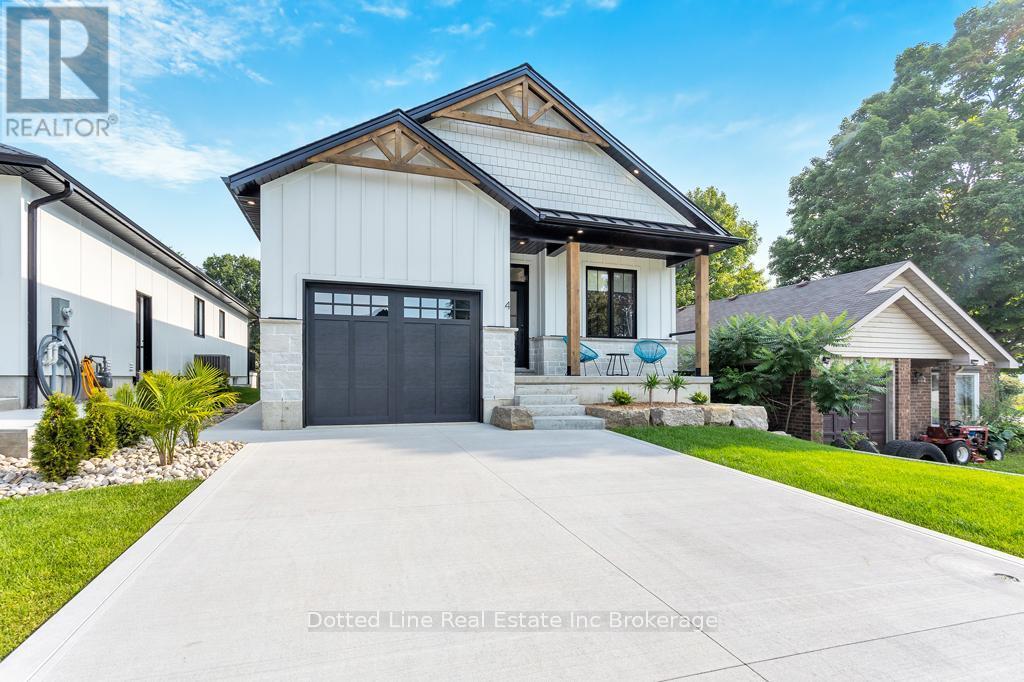 4 Charles Court, Bayham (Port Burwell), ON - Outdoor With Facade