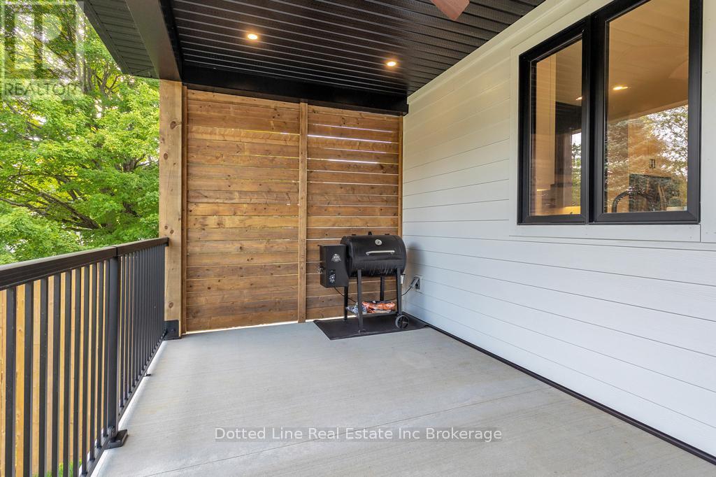 4 Charles Court, Bayham (Port Burwell), ON - Outdoor With Exterior