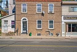 3 - 29 BUELL STREET Brockville, ON K6V 4Y1