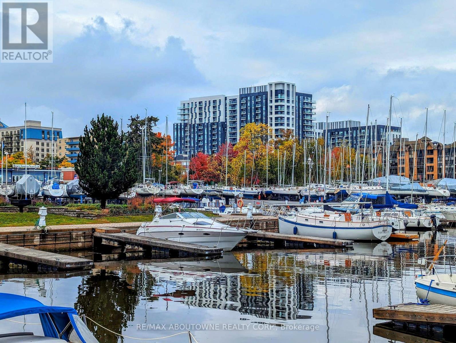 A1205 - 125 Bronte Road, Oakville, ON - Outdoor With View