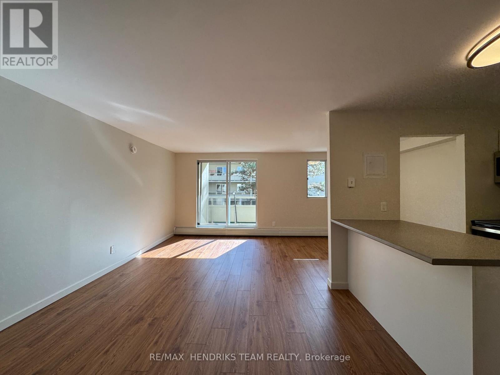 217 - 5611 Valley Way, Niagara Falls (Cherrywood), ON - Indoor Photo Showing Other Room
