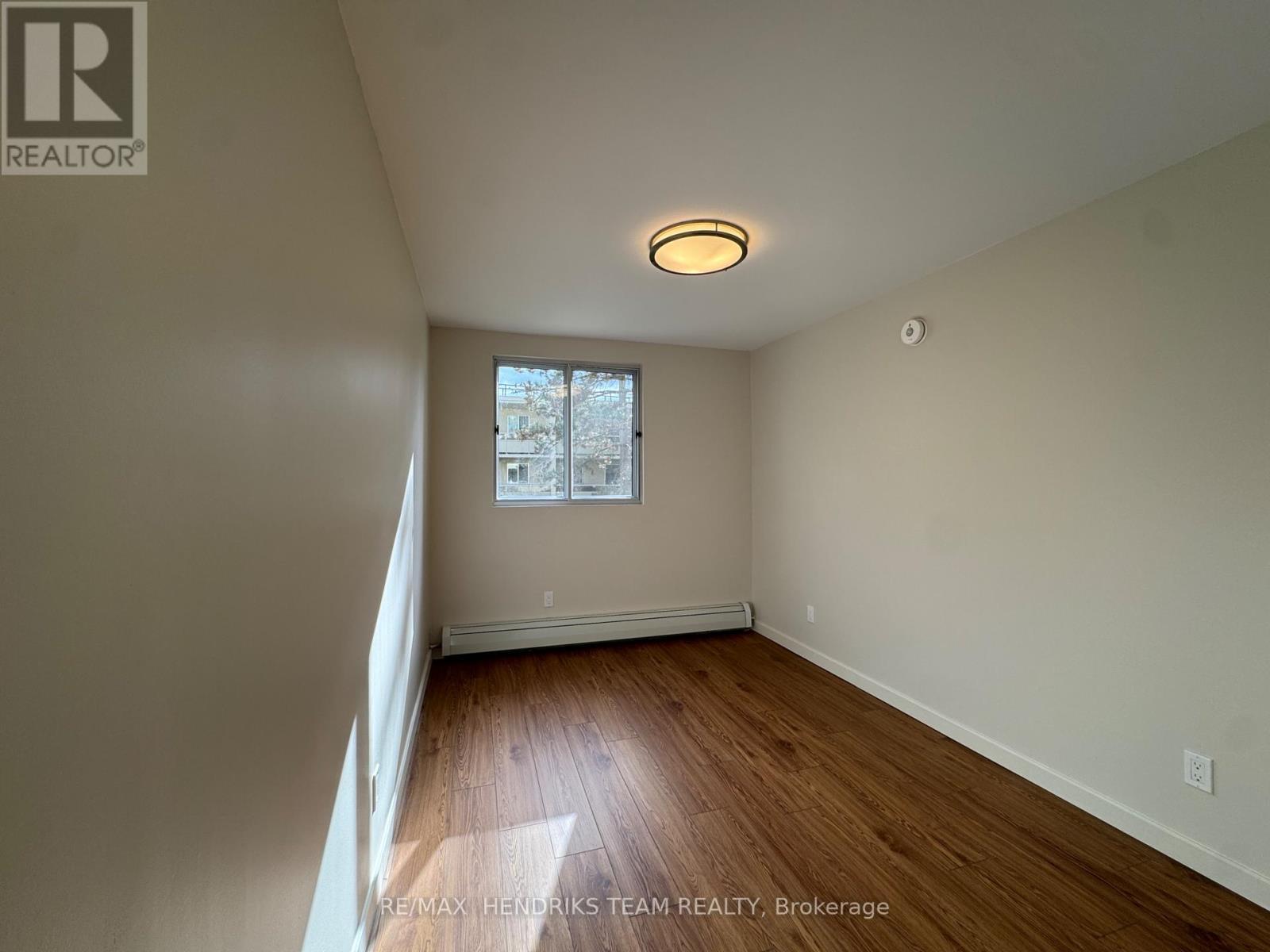217 - 5611 Valley Way, Niagara Falls (Cherrywood), ON - Indoor Photo Showing Other Room
