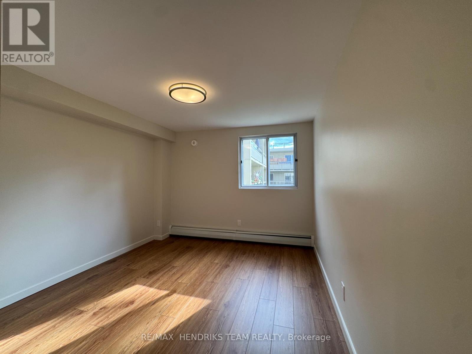 217 - 5611 Valley Way, Niagara Falls (Cherrywood), ON - Indoor Photo Showing Other Room