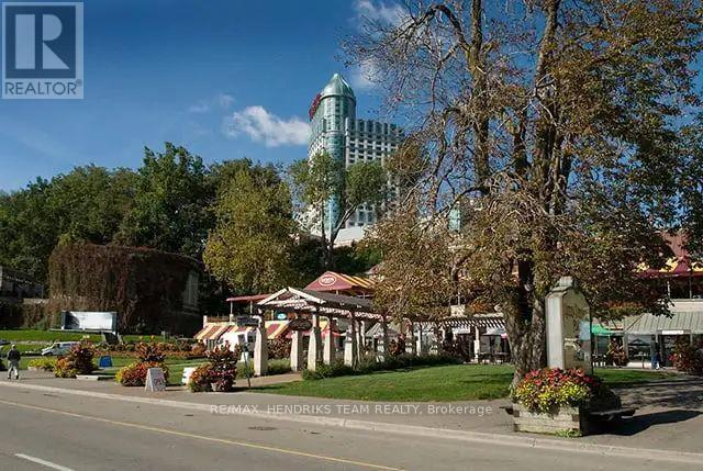 217 - 5611 Valley Way, Niagara Falls (Cherrywood), ON - Outdoor