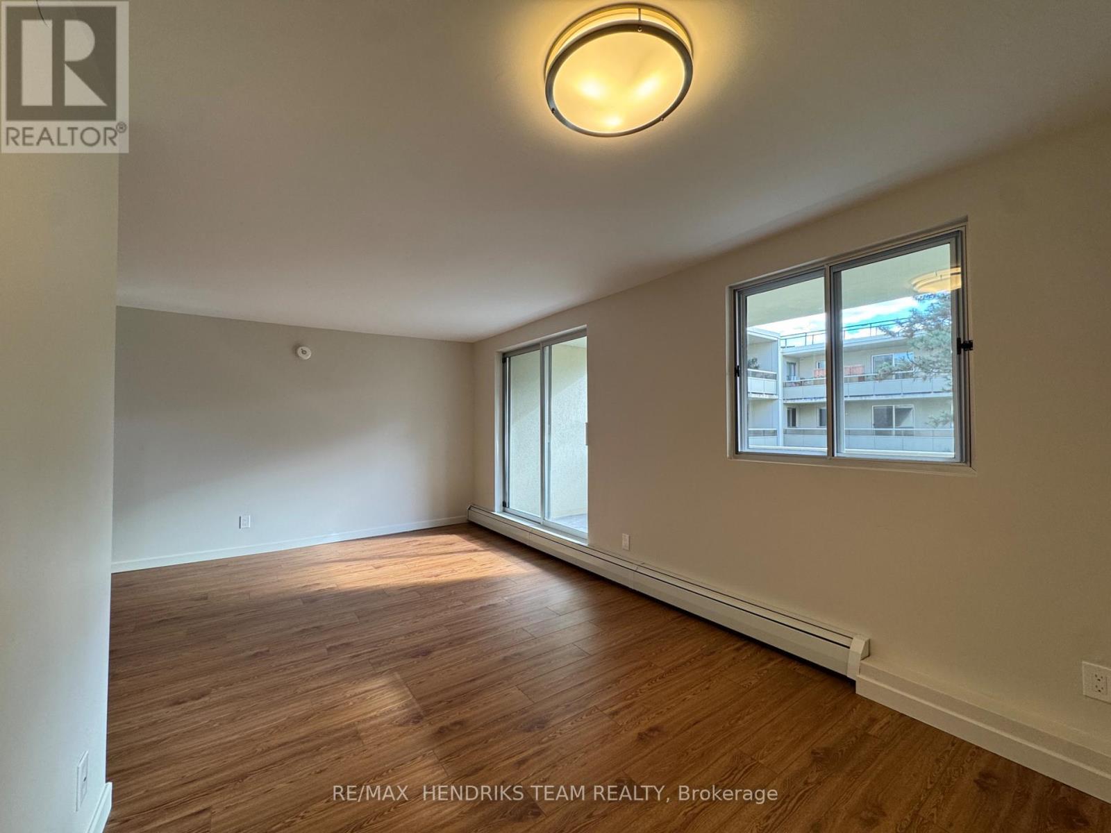 217 - 5611 Valley Way, Niagara Falls (Cherrywood), ON - Indoor Photo Showing Other Room