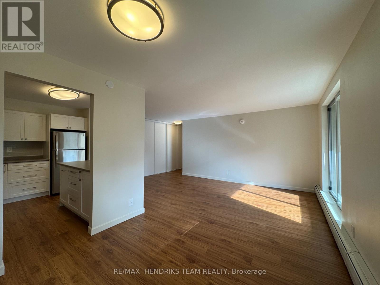 217 - 5611 Valley Way, Niagara Falls (Cherrywood), ON - Indoor