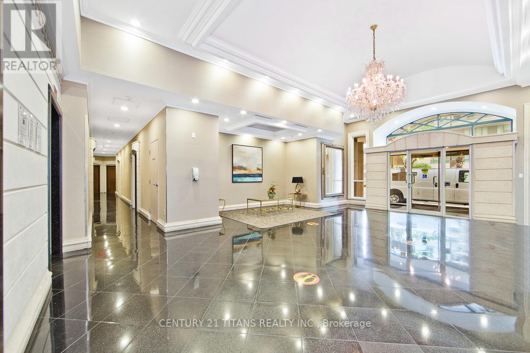 Lph 08 - 7 Lorraine Drive, Toronto, ON - Indoor Photo Showing Other Room