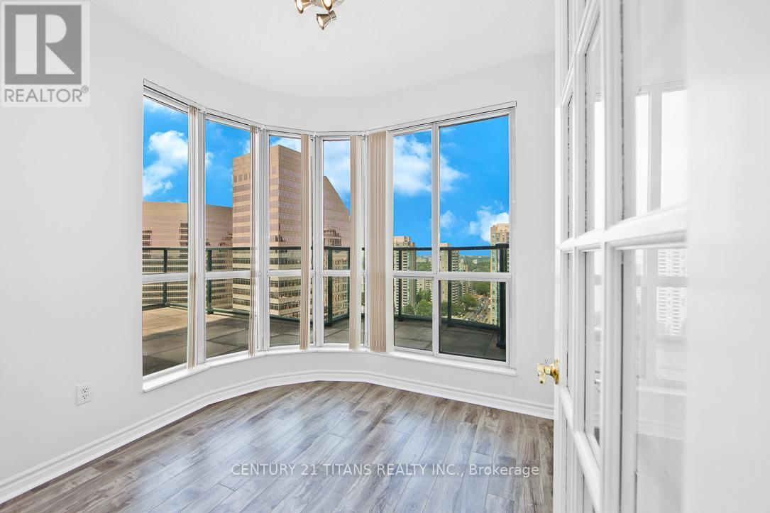 Lph 08 - 7 Lorraine Drive, Toronto, ON - Indoor Photo Showing Other Room