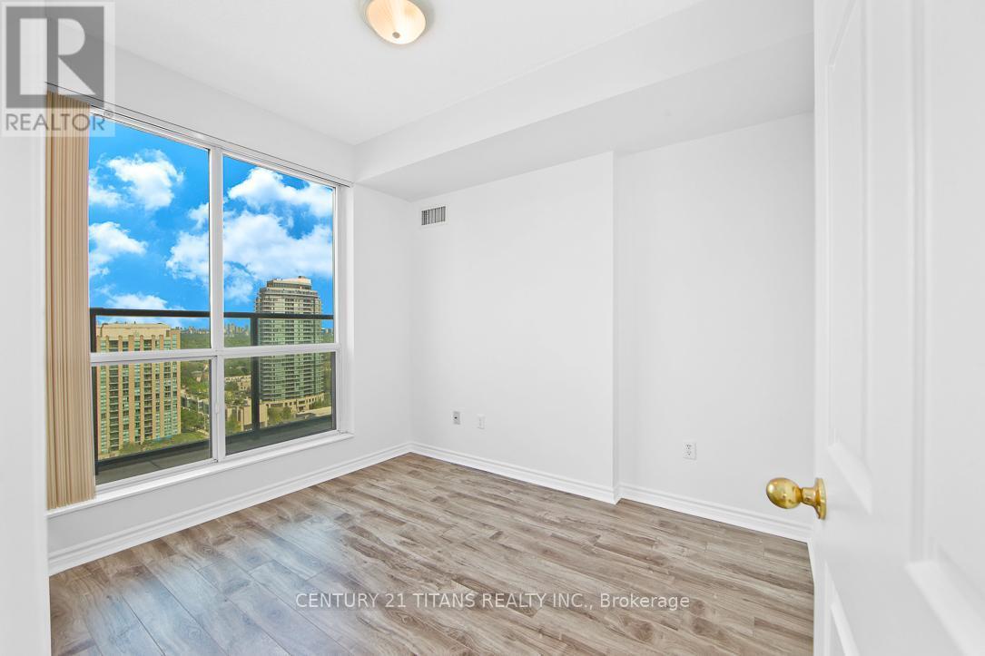 Lph 08 - 7 Lorraine Drive, Toronto, ON - Indoor Photo Showing Other Room