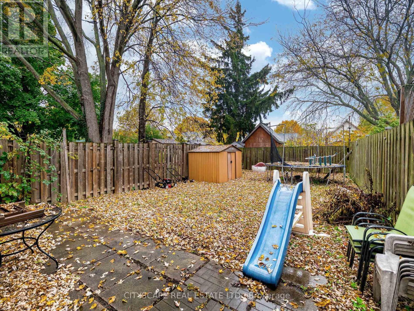 22 Jones Street, Hamilton, ON - Outdoor