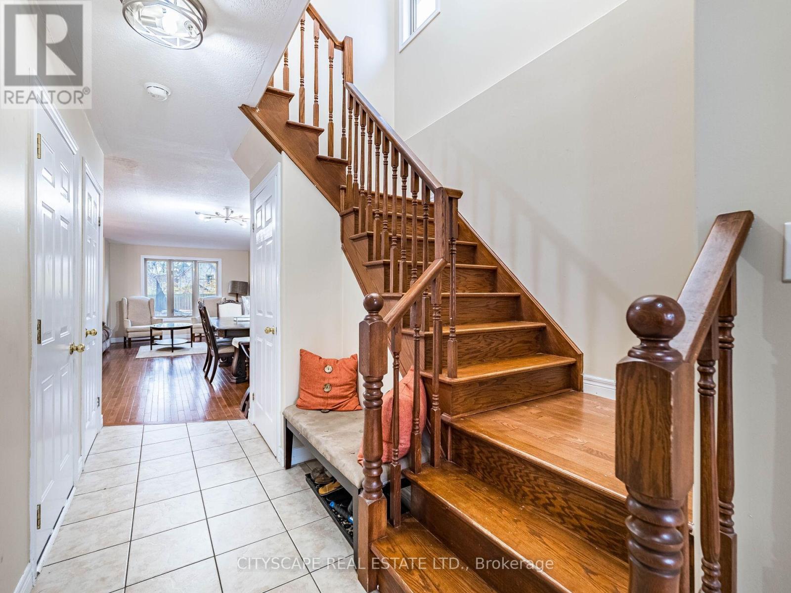 22 Jones Street, Hamilton, ON - Indoor Photo Showing Other Room