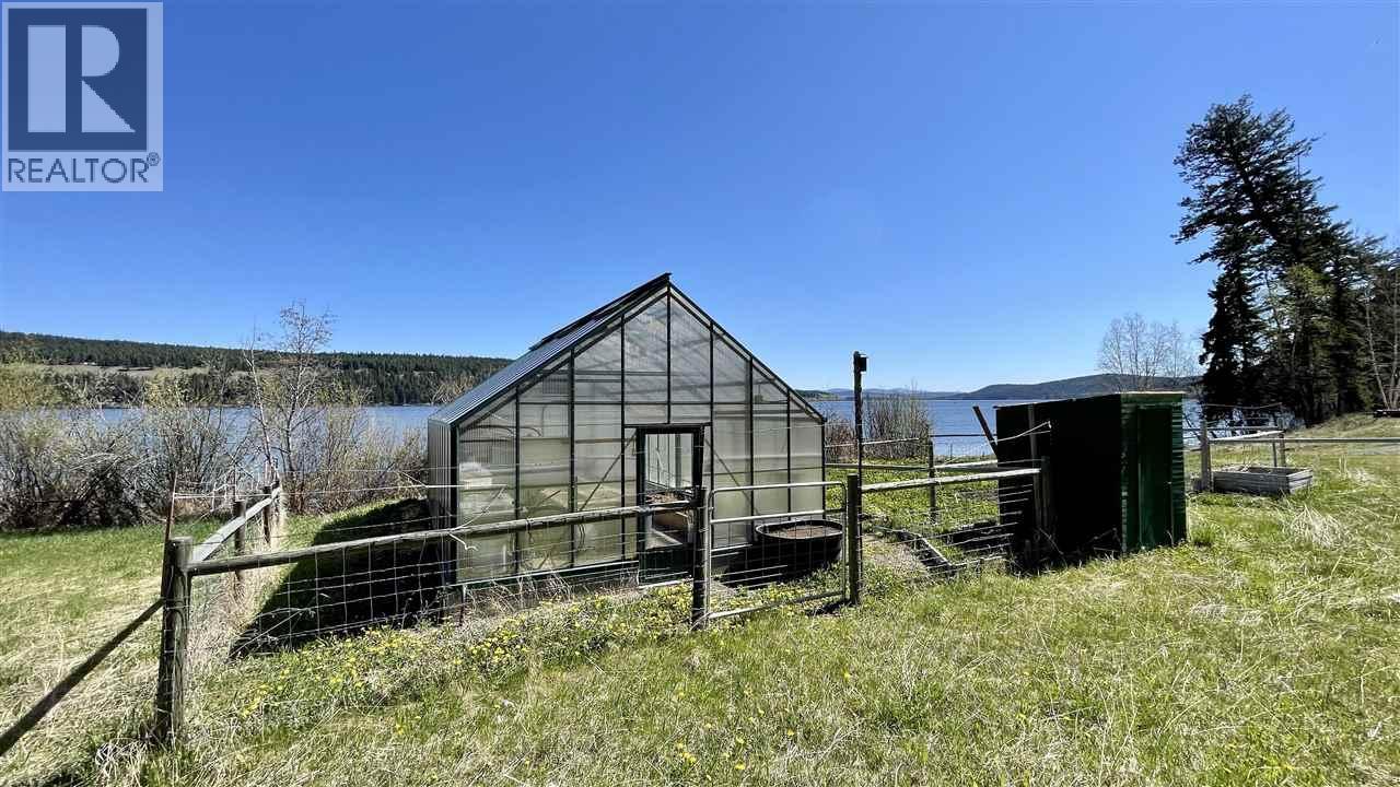 6262 Mulligan Drive, Horse Lake, BC - Outdoor