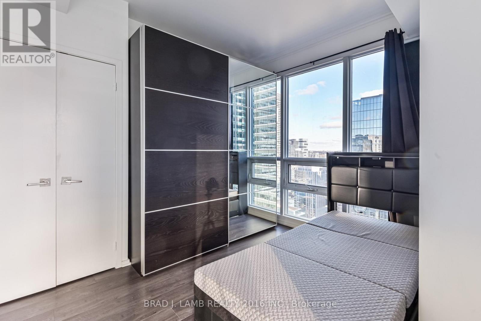 3706 - 70 Temperance Street, Toronto, ON - Indoor Photo Showing Bedroom