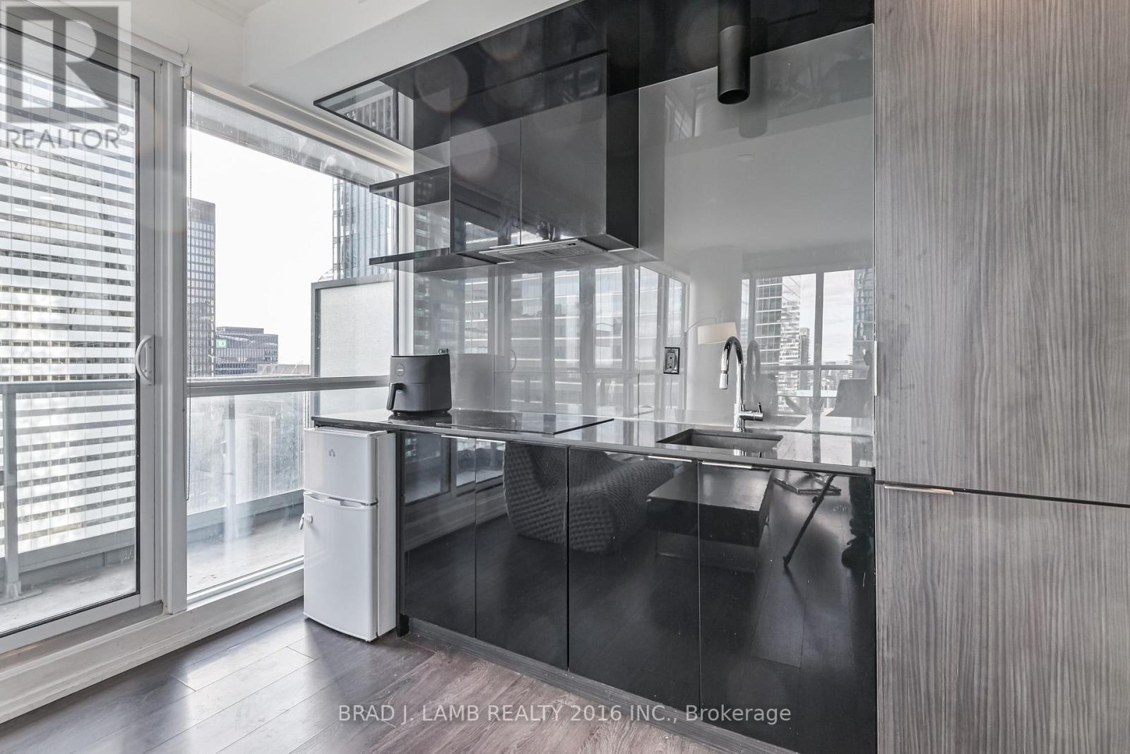 3706 - 70 Temperance Street, Toronto, ON - Indoor