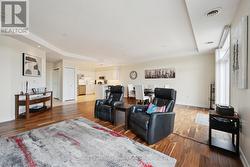 Spacious living room -