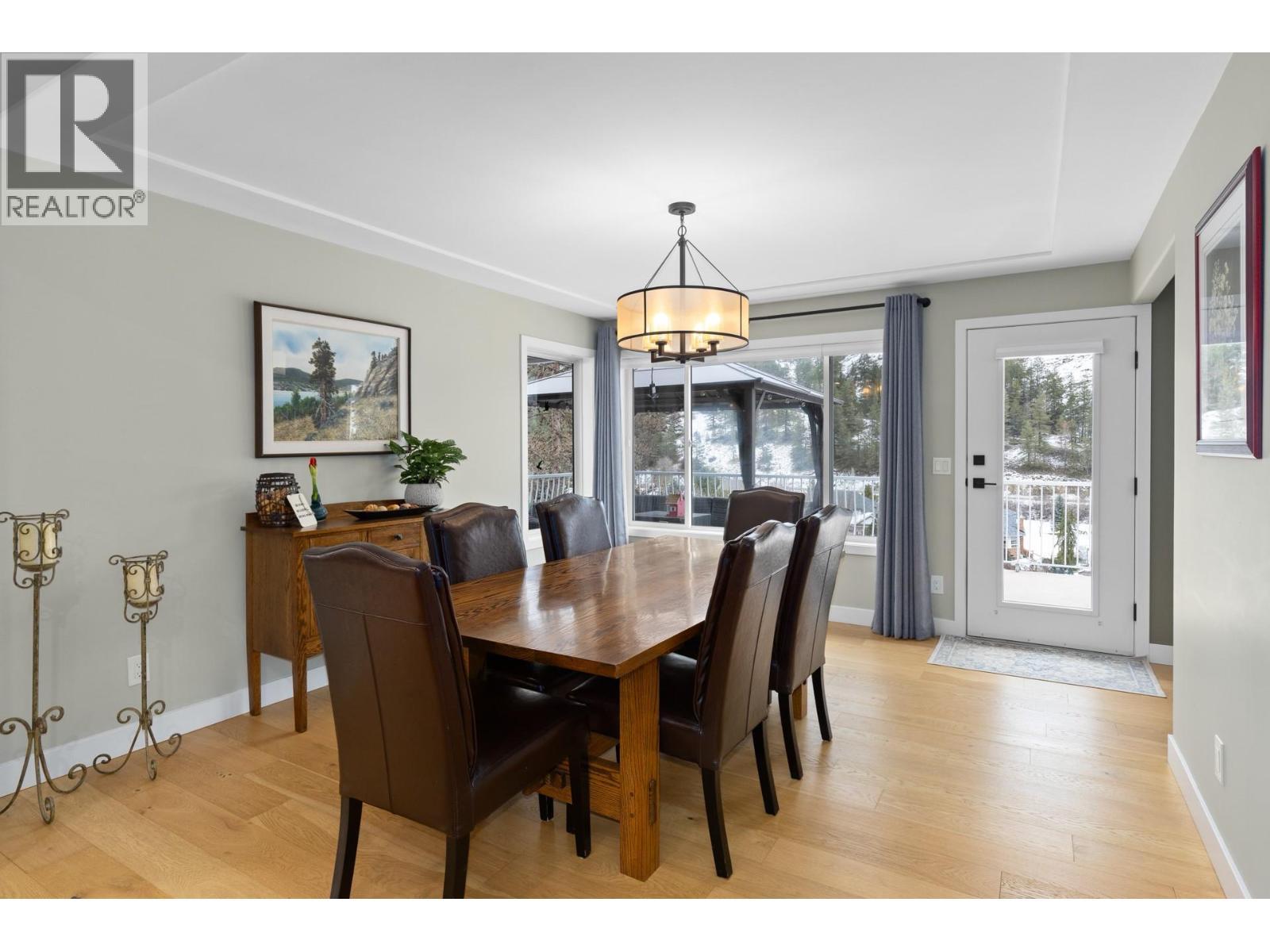 119 St Andrews Drive, Kaleden, BC - Indoor Photo Showing Dining Room