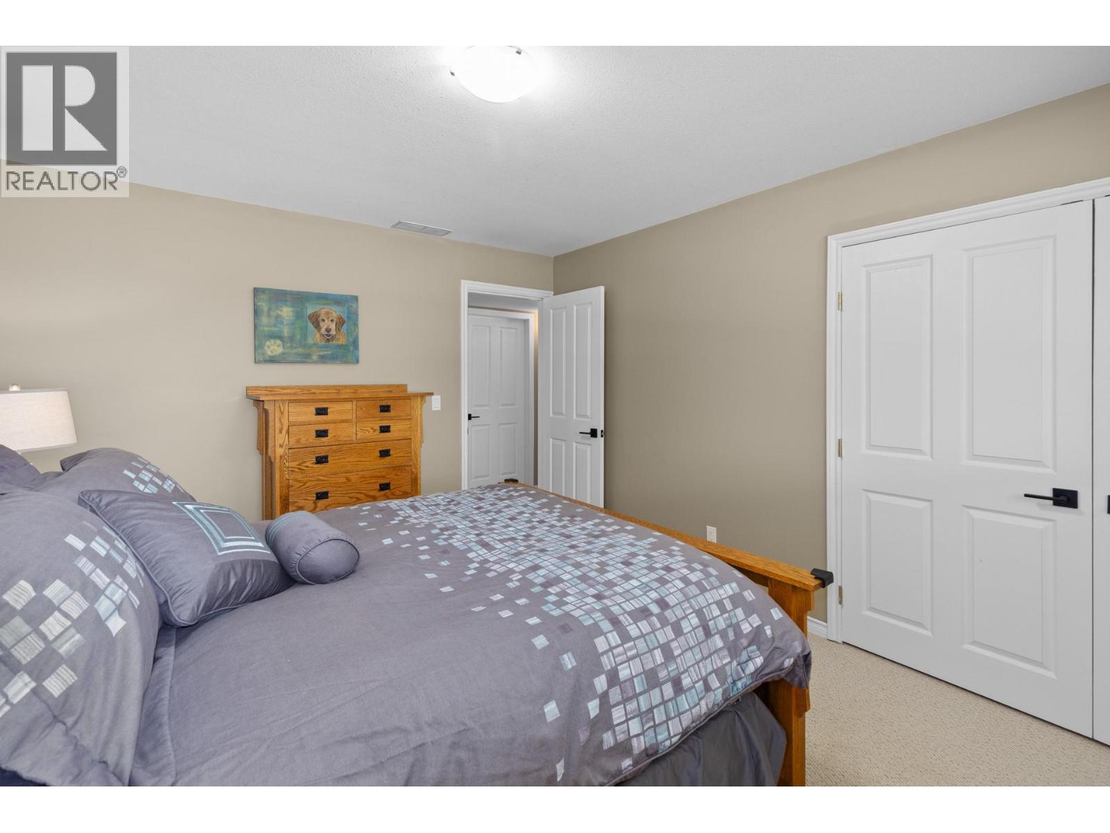 119 St Andrews Drive, Kaleden, BC - Indoor Photo Showing Bedroom