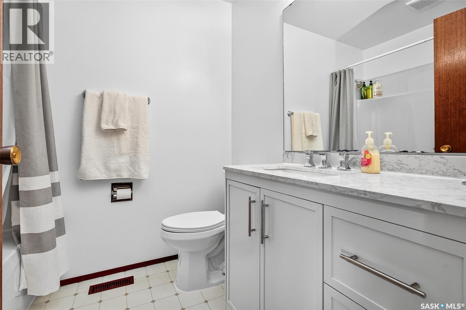 79 Bluebell Crescent, Moose Jaw, SK - Indoor Photo Showing Bathroom