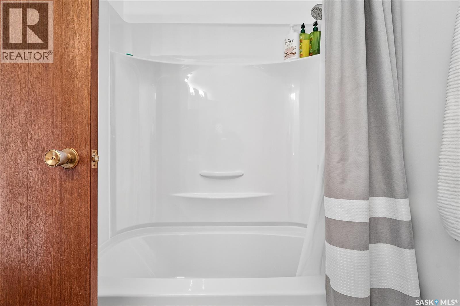 79 Bluebell Crescent, Moose Jaw, SK - Indoor Photo Showing Bathroom