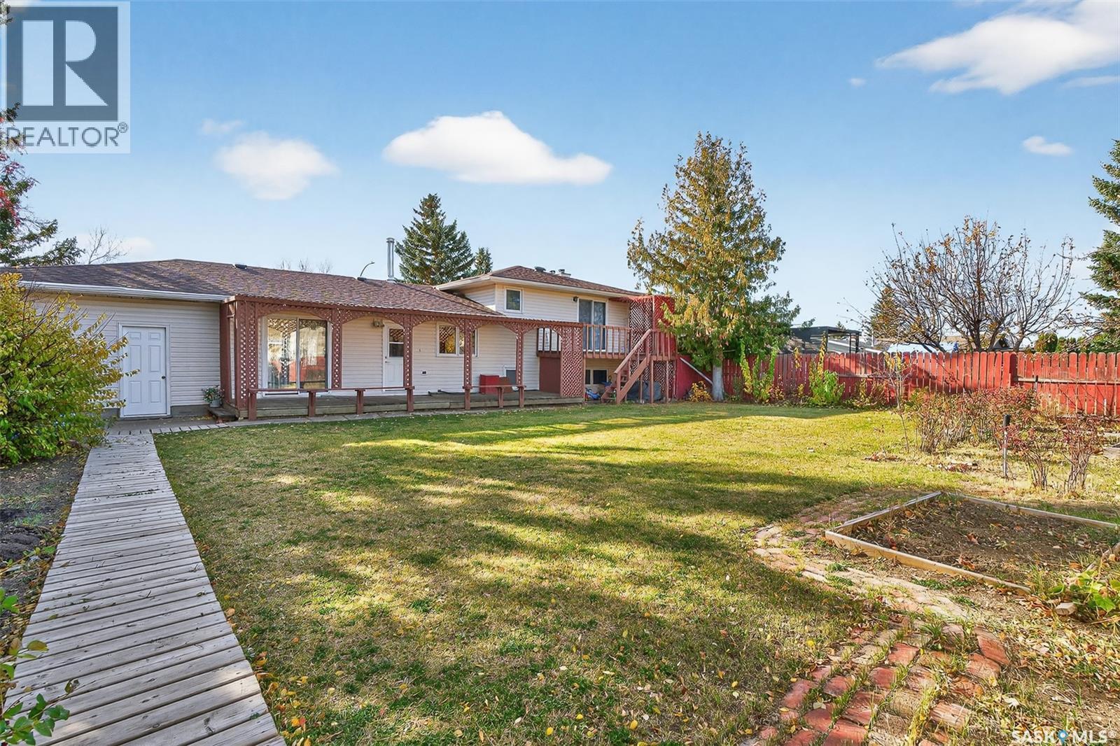 79 Bluebell Crescent, Moose Jaw, SK - Outdoor