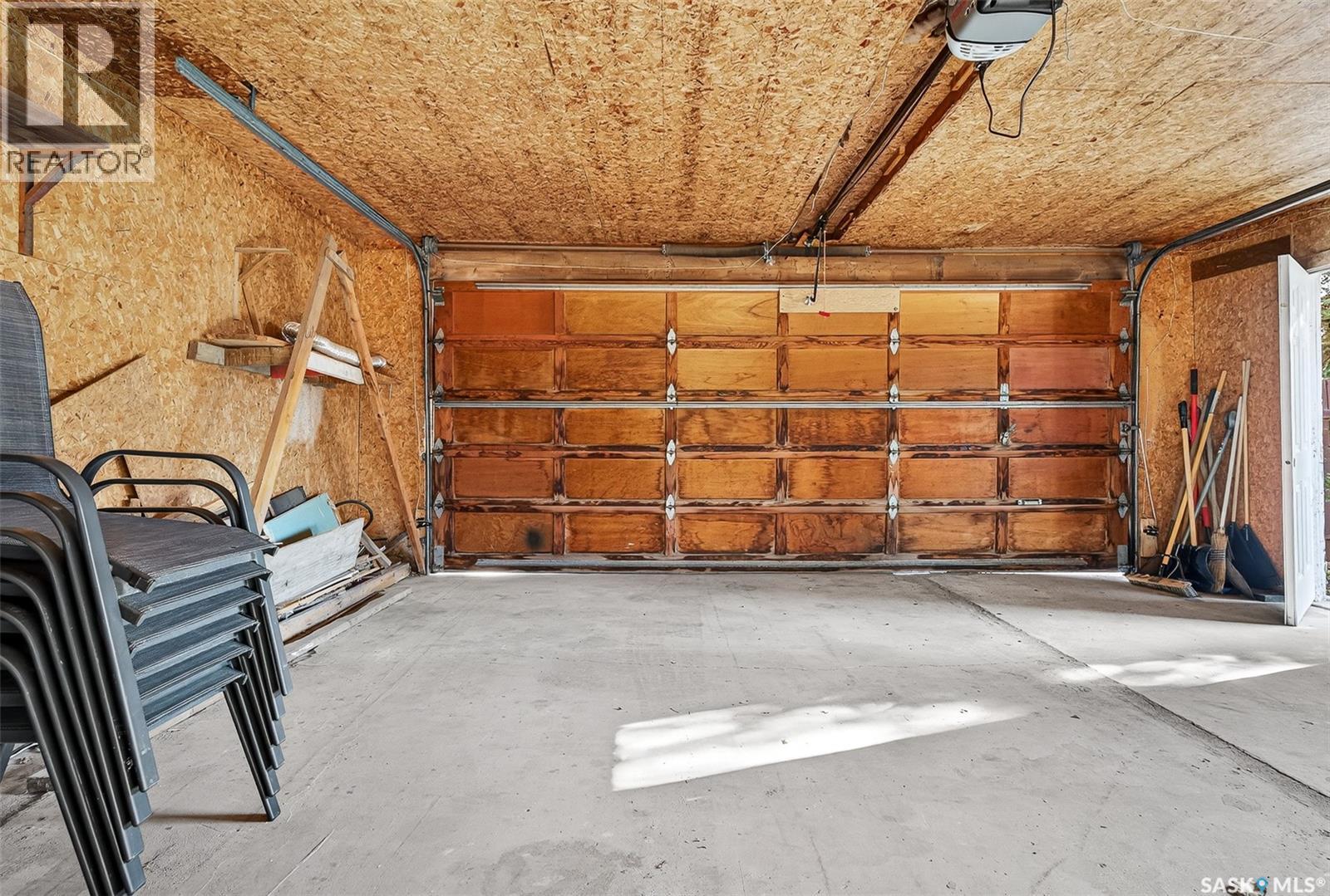 79 Bluebell Crescent, Moose Jaw, SK - Indoor Photo Showing Garage