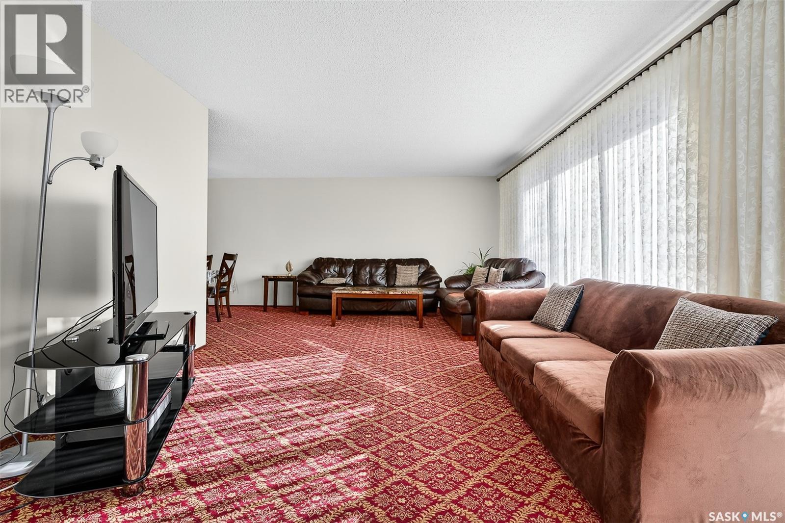 79 Bluebell Crescent, Moose Jaw, SK - Indoor Photo Showing Living Room