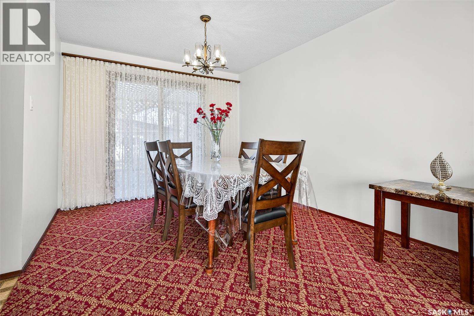 79 Bluebell Crescent, Moose Jaw, SK - Indoor Photo Showing Dining Room