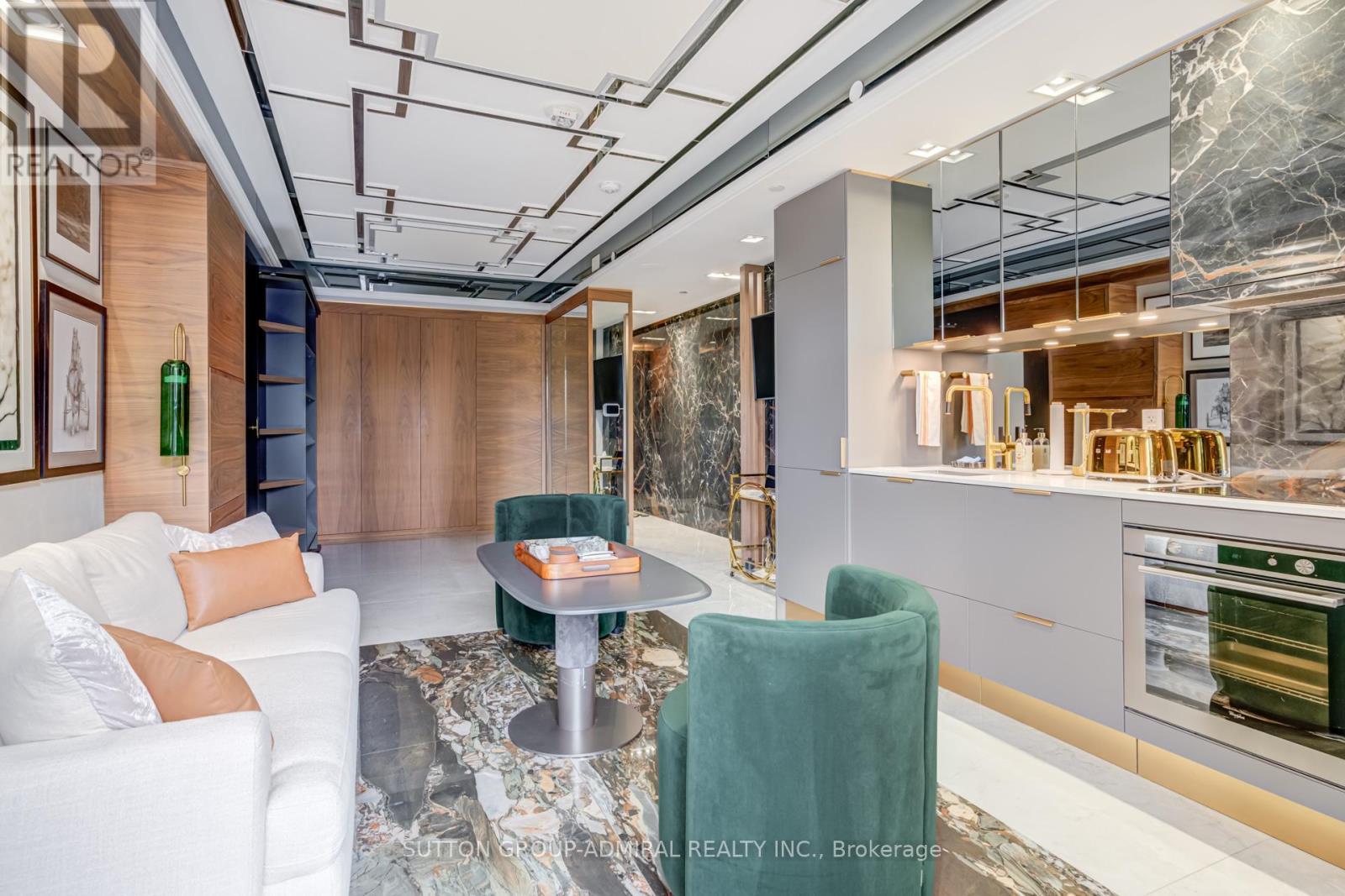 505 - 88 Cumberland Street, Toronto, ON -