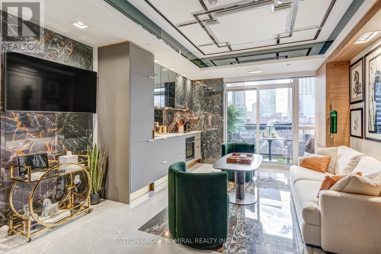 505 - 88 Cumberland Street, Toronto, ON - Indoor Photo Showing Other Room