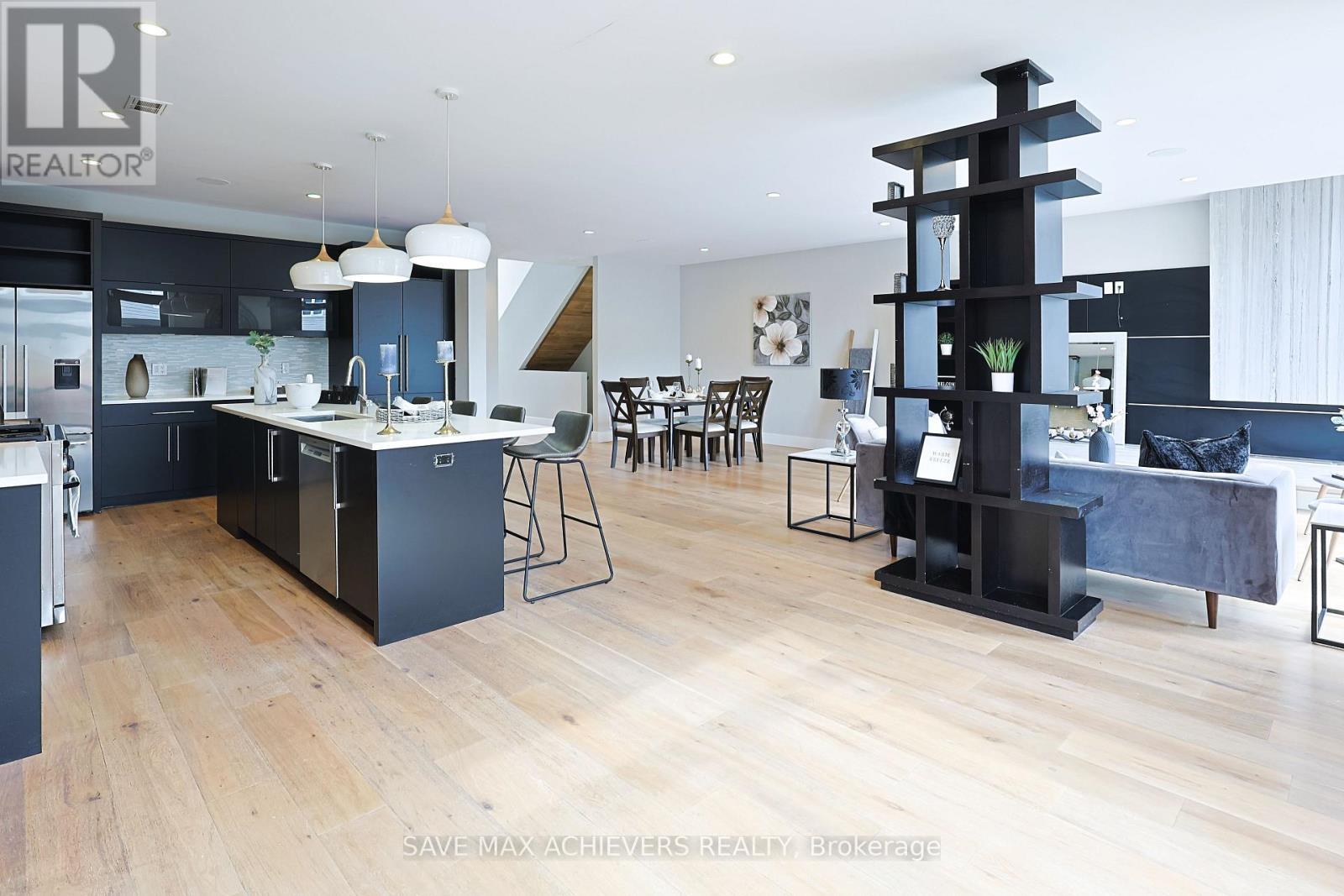 2155 Bakervilla Street, London South, ON - Indoor Photo Showing Kitchen